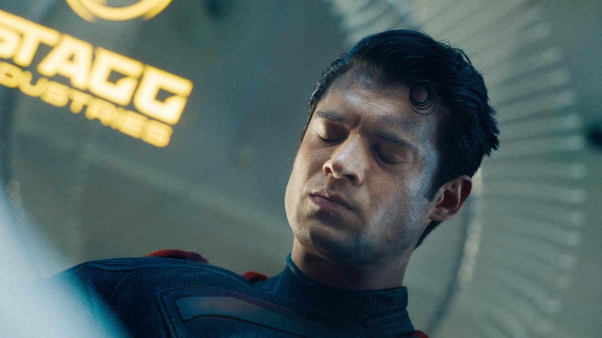 SUPERMAN Reportedly Described As A "Mess" By Multiple Critics Before Social Embargo Lifts TONIGHT