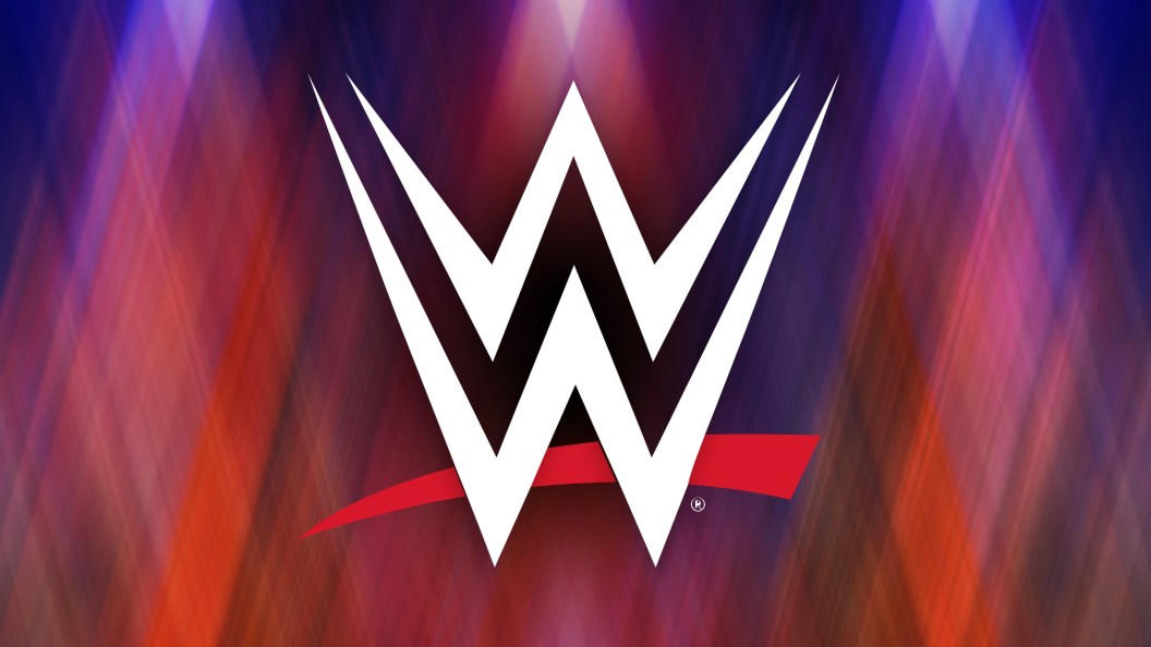 WWE Evolution 2: Alexa Bliss e Charlotte Flair Miram os Títulos de Duplas Femininas da WWE – Elas Vã